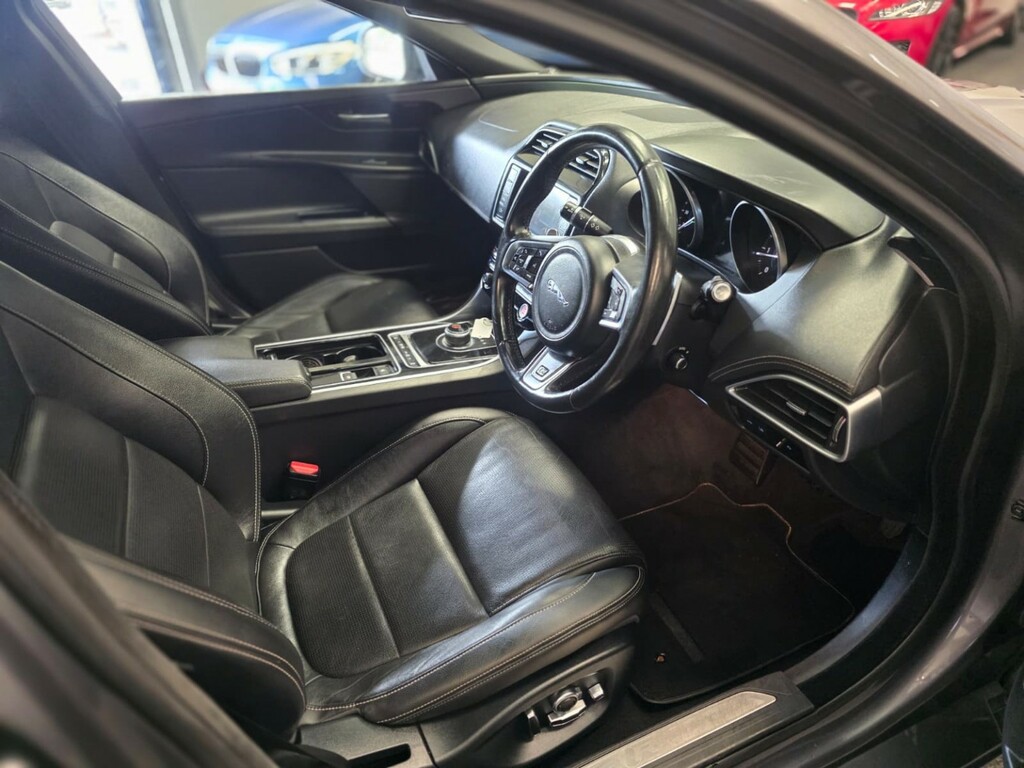 Jaguar XE 2.0D R-sport Euro 6 Ss Blue #14