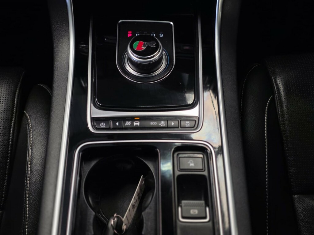 Jaguar XE 2.0D R-sport Euro 6 Ss Blue #13