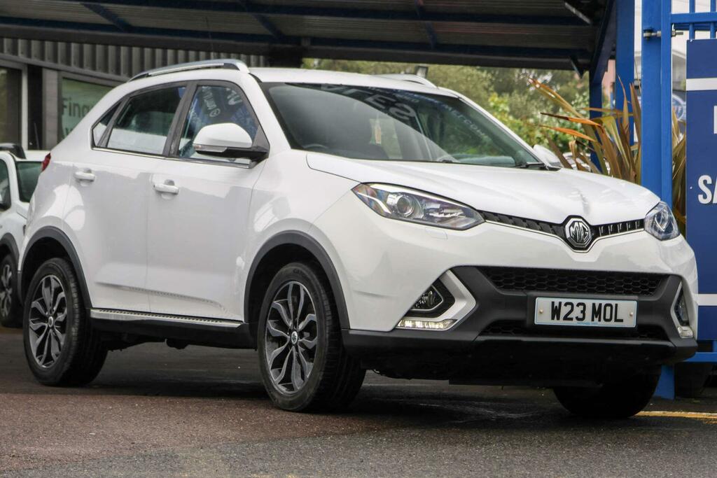 MG GS Exclusive White #2
