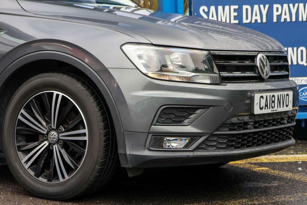 Volkswagen Tiguan Se Navigation Grey #4