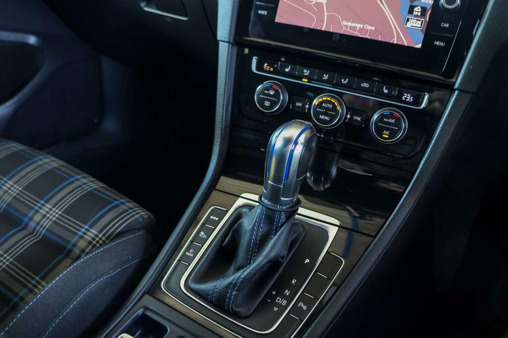 Volkswagen e-Golf Gte Dsg Black #17