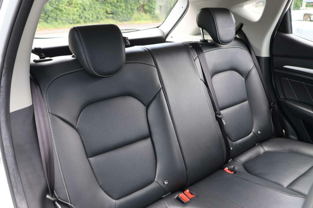 MG ZS Exclusive White #6