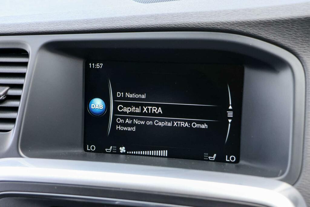 Volvo V60 2.0 D4 Business Edition 188 Bhp Grey #26