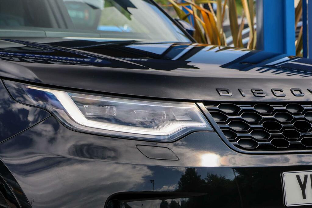 Land Rover Discovery R-dynamic Hse Black #2