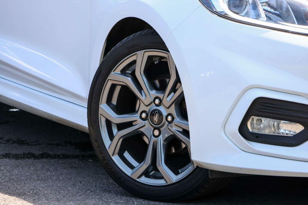 Ford Fiesta St-line Edition White #4