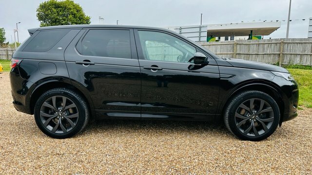 Land Rover Discovery Sport P300e 12.2Kwh R-dynamic Se RJ71JVG Black #4