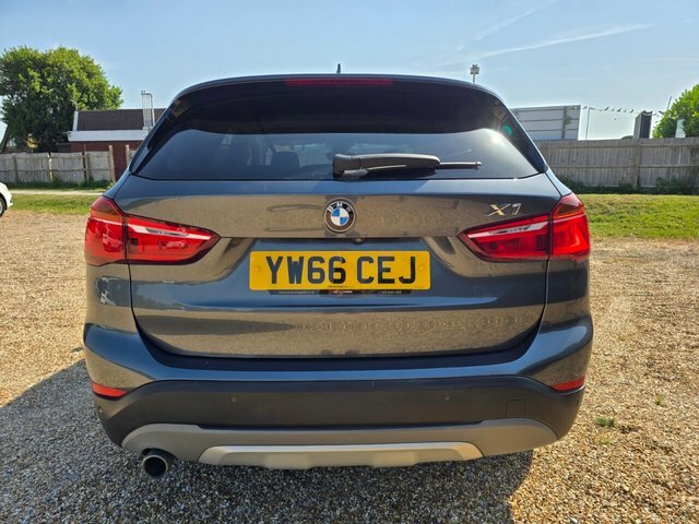 BMW X1 Sdrive18d Se White #9