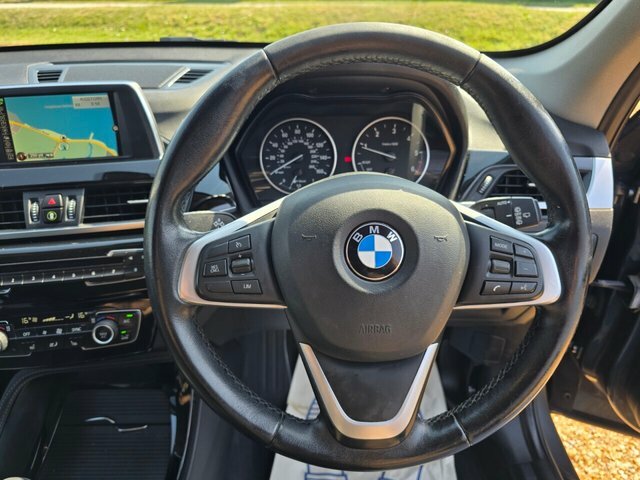 BMW X1 Sdrive18d Se White #21