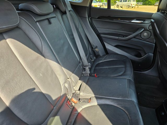 BMW X1 Sdrive18d Se White #41