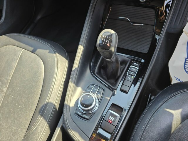 BMW X1 Sdrive18d Se White #25