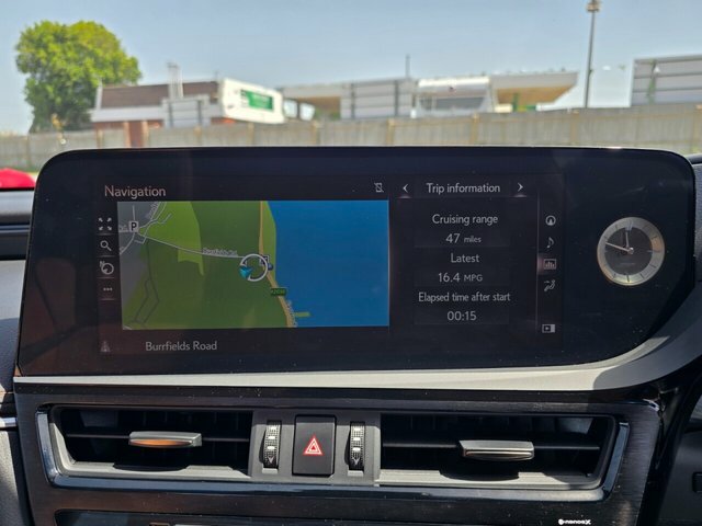 Lexus ES 300H F-sport Tech Safety Black #32