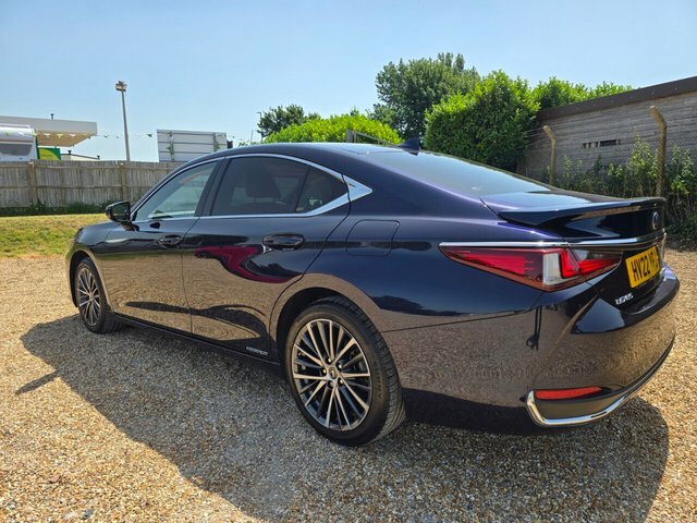 Lexus ES 300H F-sport Tech Safety Black #17
