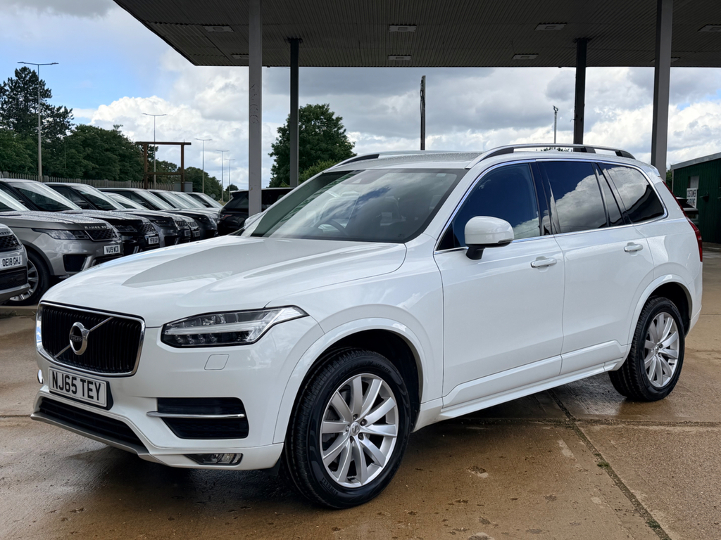 Volvo XC90 2.0 D5 Momentum Suv Geartronic 4Wd Euro NJ65TEY White