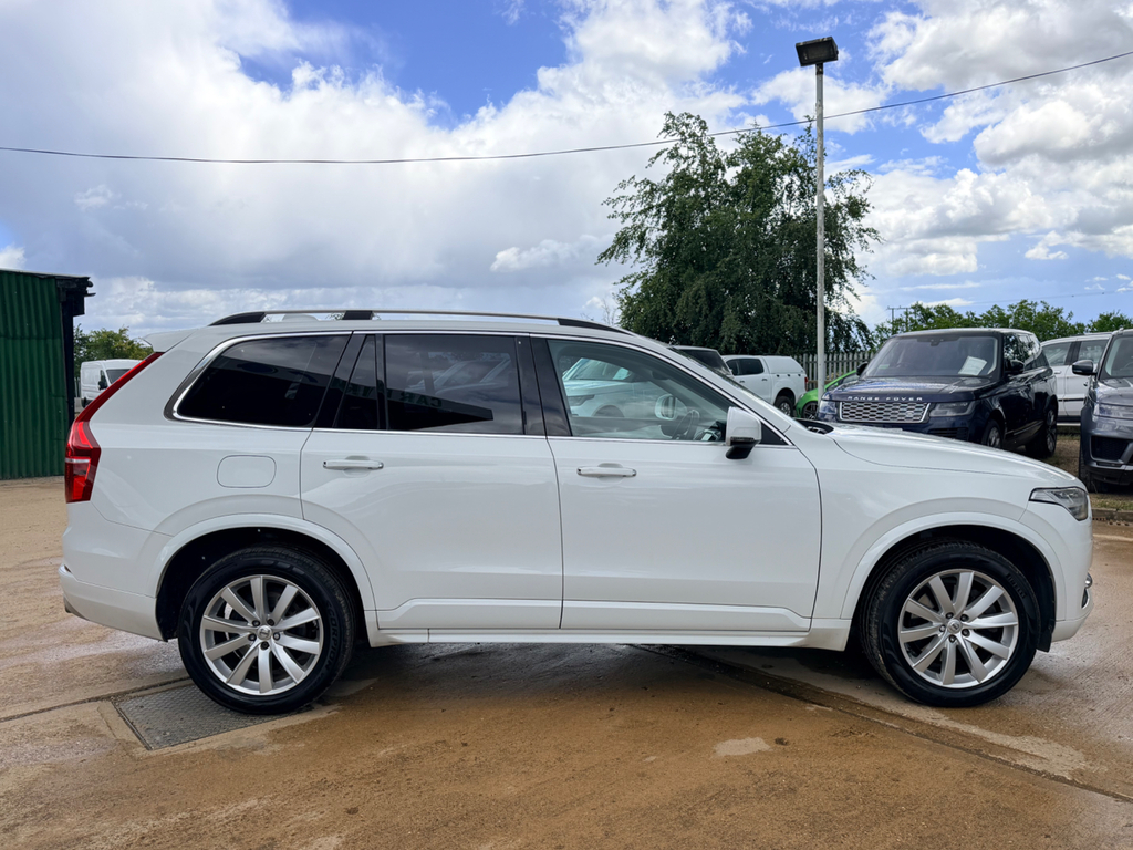 Volvo XC90 2.0 D5 Momentum Suv Geartronic 4Wd Euro NJ65TEY White #2