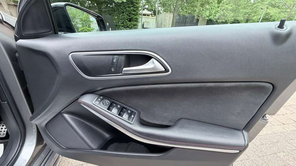 Mercedes-Benz A Class A 200 D Amg Line Executive White #13