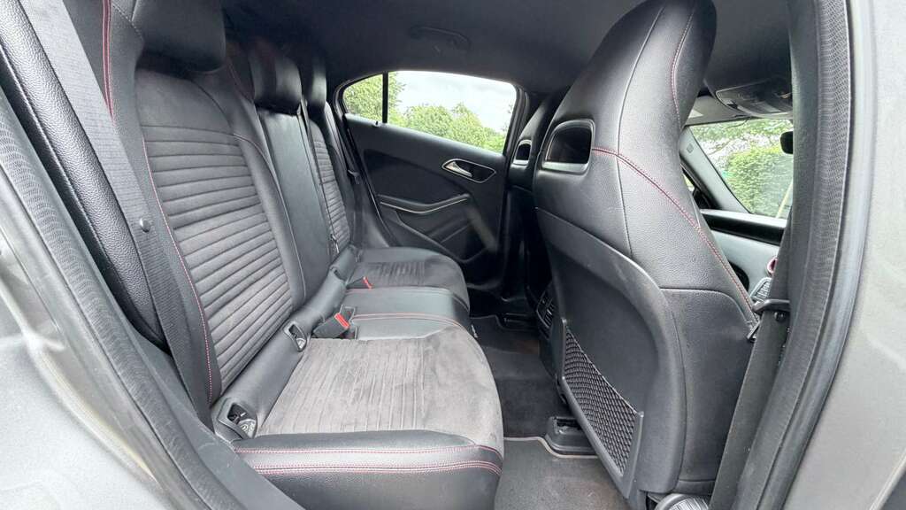 Mercedes-Benz A Class A 200 D Amg Line Executive White #15