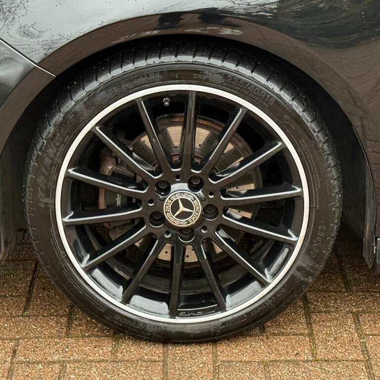 Mercedes-Benz A Class 2.1 A 200 D Amg Line Executive Black #5