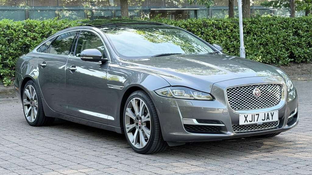 Jaguar XJ 3.0 Xj Portfolio V6 D Grey #2