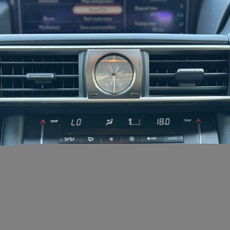 Lexus IS 300H F-sport Cvt White #9