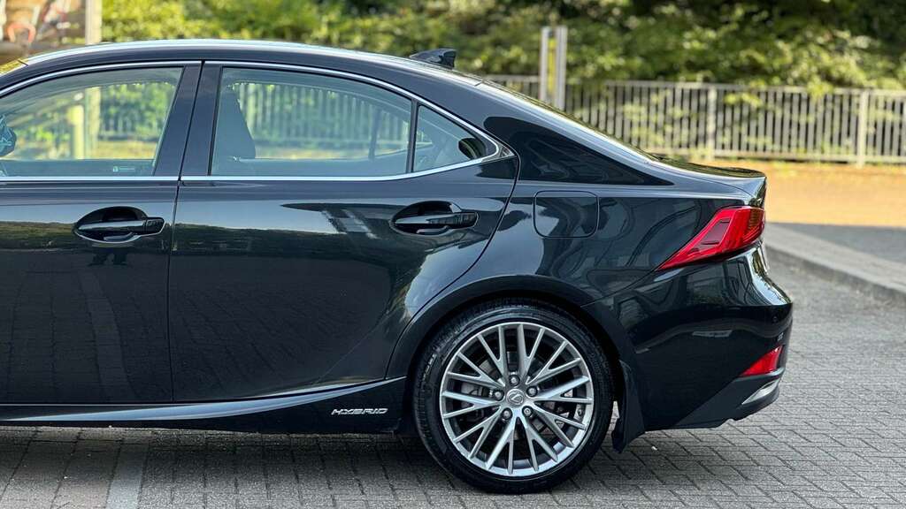 Lexus IS 2.5 Is 300H Premier Cvt Black #3