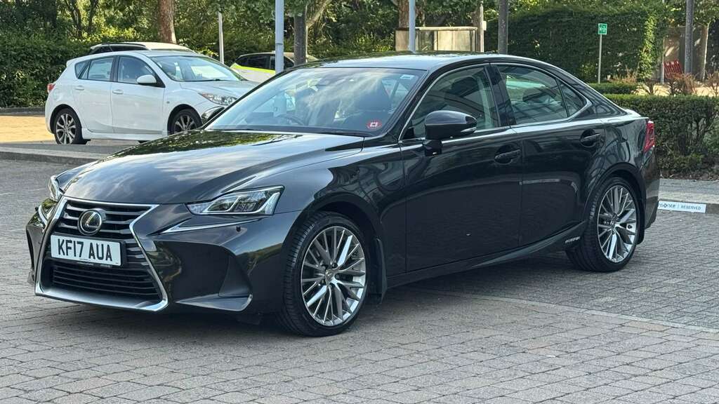 Lexus IS 2.5 Is 300H Premier Cvt Black
