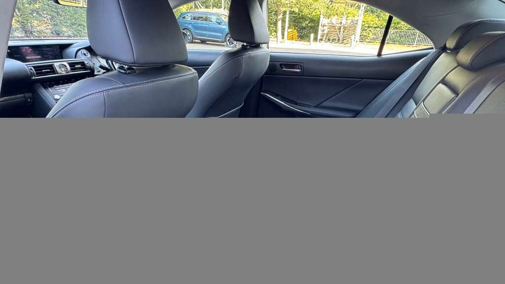 Lexus IS 300H F-sport Cvt White #7
