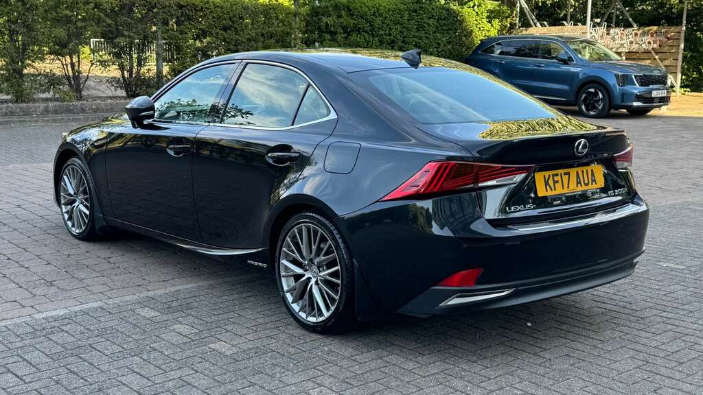 Lexus IS 2.5 Is 300H Premier Cvt Black #2