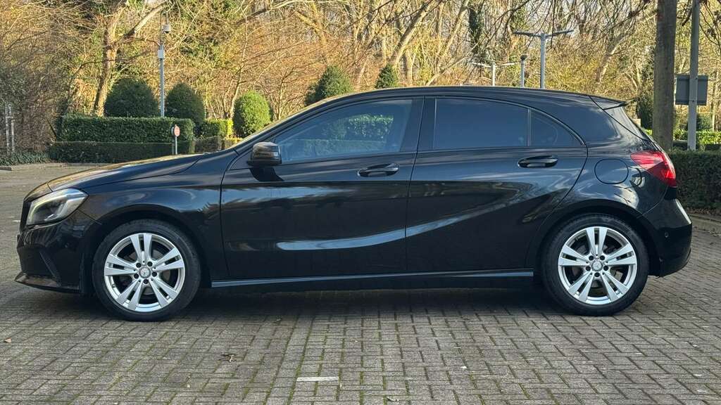 Mercedes-Benz A Class 1.5 A 180 D Sport Premium Black #3