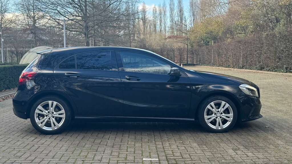 Mercedes-Benz A Class 1.5 A 180 D Sport Premium Black #6