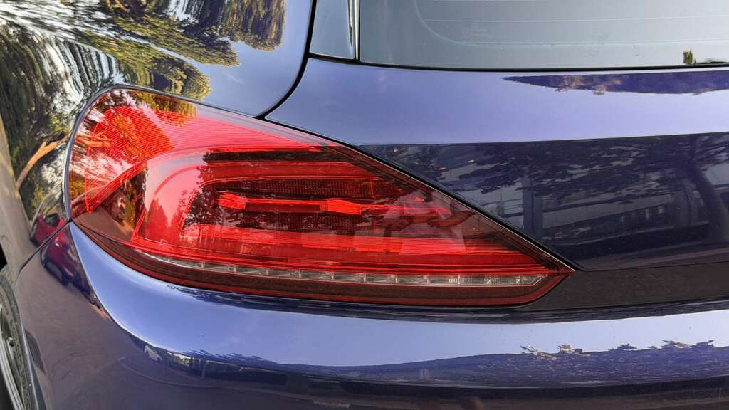 Volkswagen Scirocco 2.0 Tdi Bluemotion Tech R-line Dsg Euro 6 Ss White #18