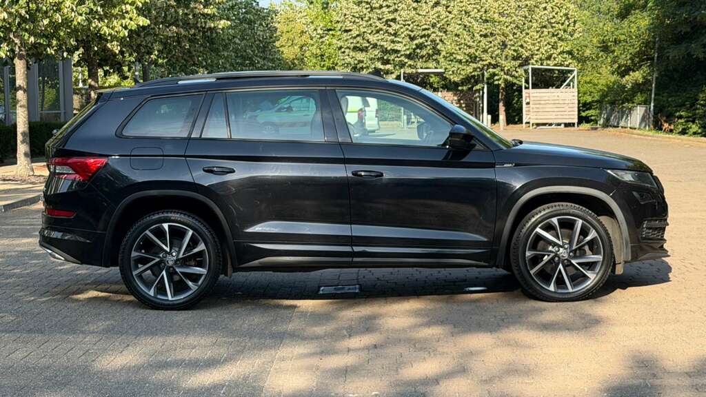 Skoda Kodiaq 2.0 Kodiaq Sportline Tsi 4X4 4Wd Black #4