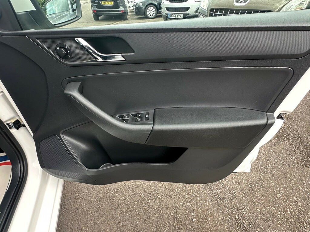 Skoda Rapid Spaceback Spaceback Se Blue #35