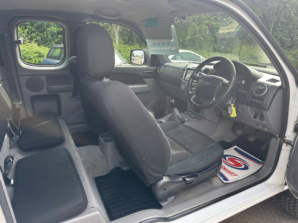 Ford Ranger Ranger XL 4X4 Double Cab Tdci White #25