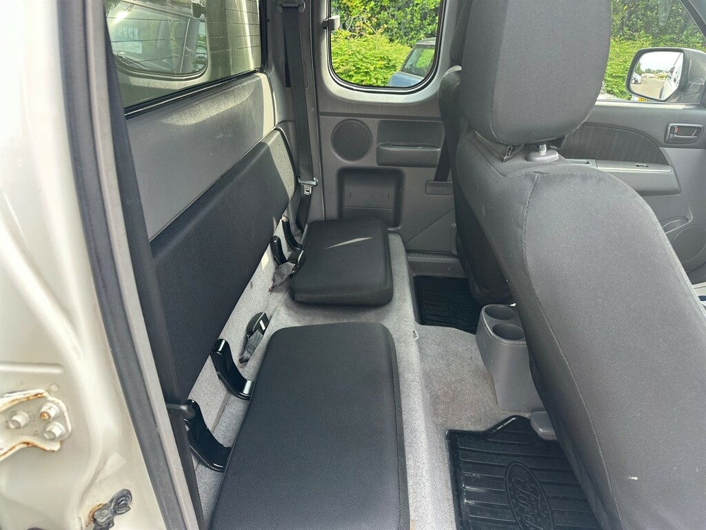 Ford Ranger Ranger XL 4X4 Double Cab Tdci White #39