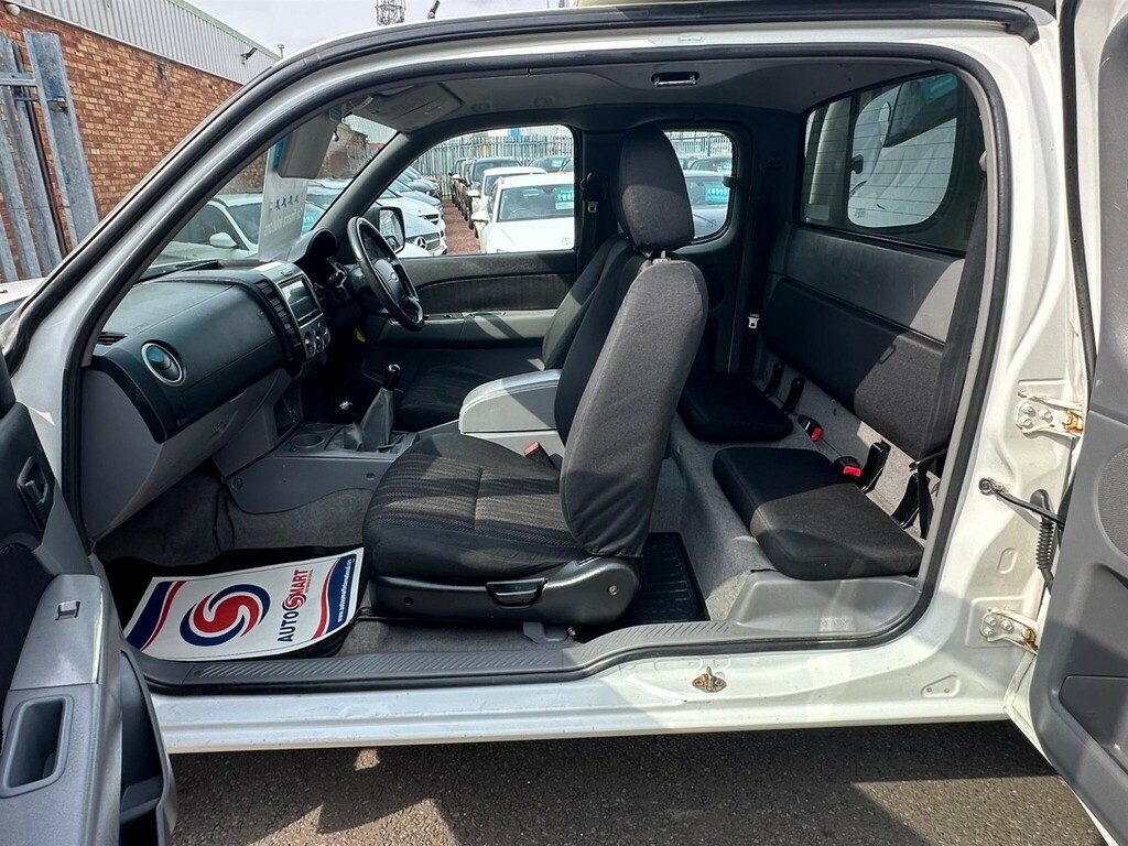 Ford Ranger Ranger XL 4X4 Double Cab Tdci White #31