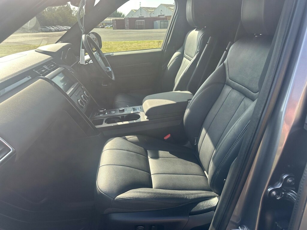 Land Rover Discovery 2.0 P200 R-dynamic S  #32