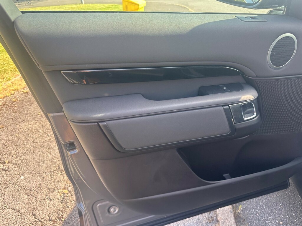 Land Rover Discovery 2.0 P200 R-dynamic S  #42