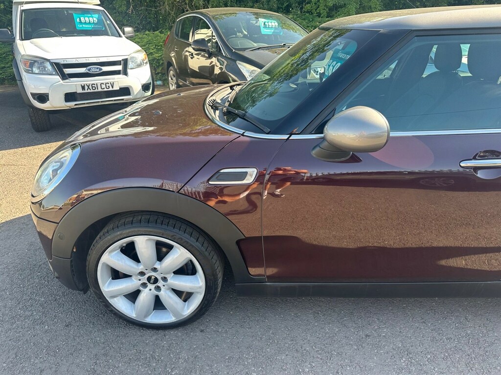 Mini Clubman 1.5 Cooper 6Dr Red #15