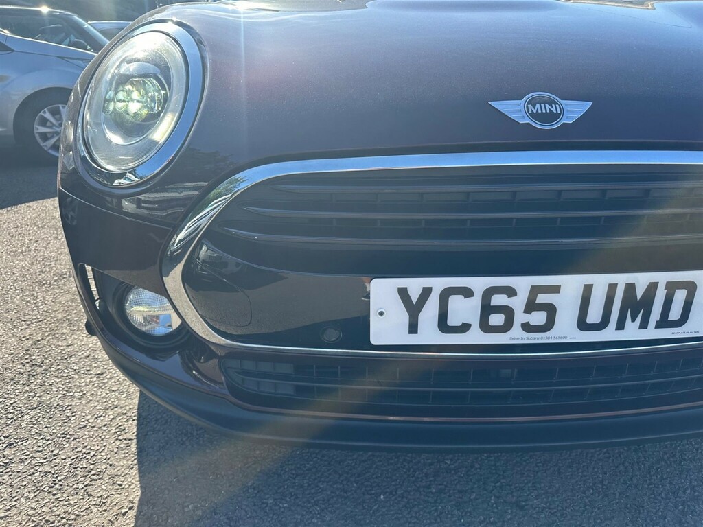 Mini Clubman 1.5 Cooper 6Dr Red #32