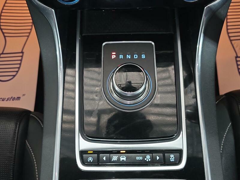 Jaguar XE 2.0D Portfolio Awd Euro 6 Ss Black #13