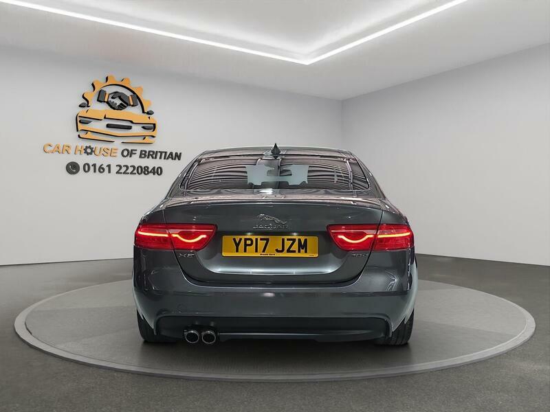 Jaguar XE 2.0D Portfolio Awd Euro 6 Ss Black #7