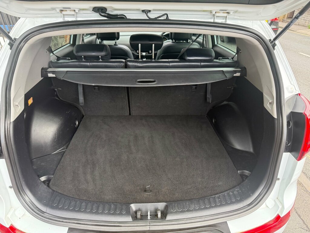 Kia Sportage 1.7 Crdi Ecodynamics 3 Suv 2Wd E FL15DYD White #5