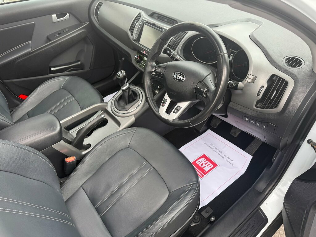 Kia Sportage 1.7 Crdi Ecodynamics 3 Suv 2Wd E FL15DYD White #6