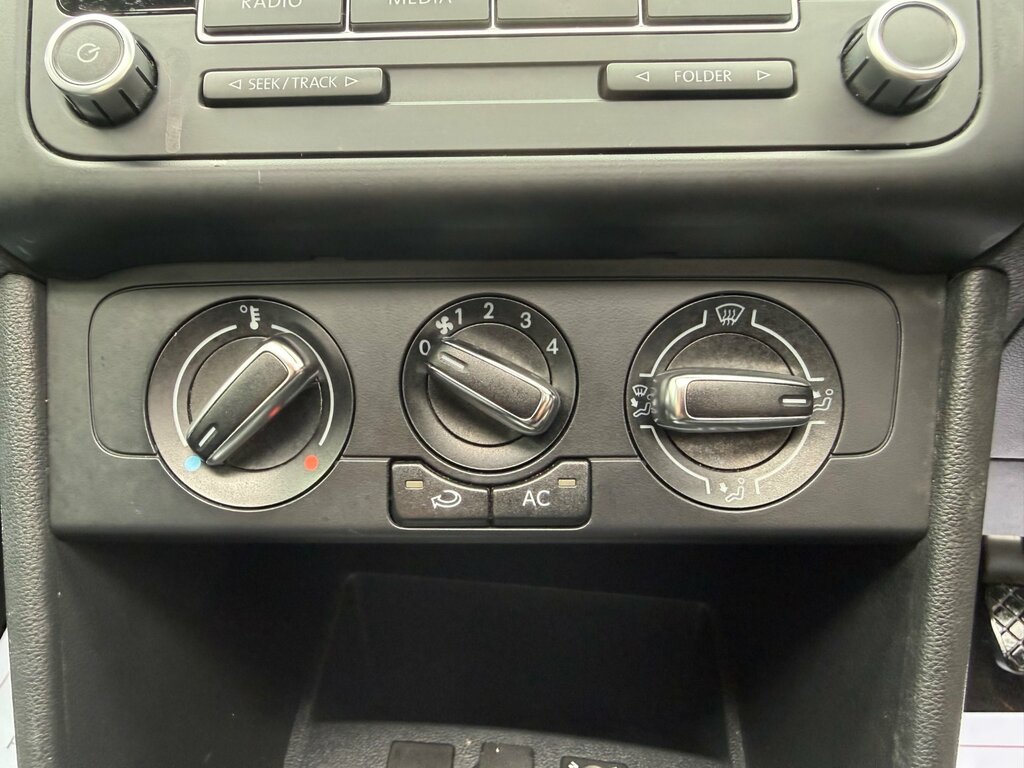 Volkswagen Polo   #17