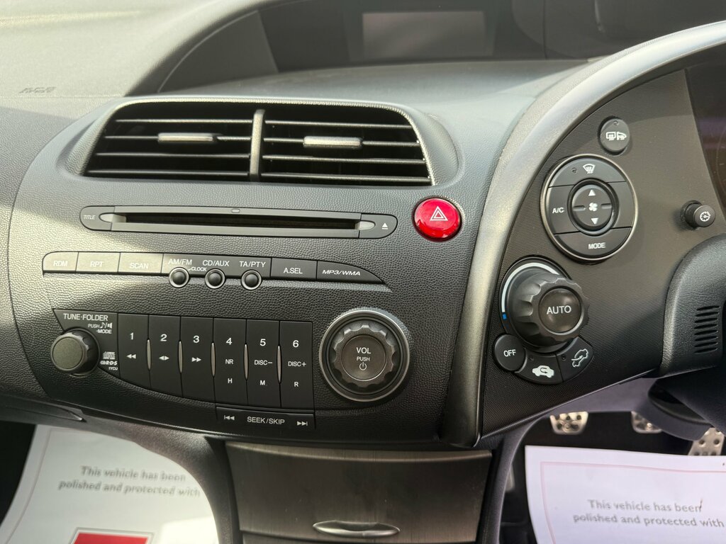 Honda Civic 1.8 I-vtec Es Hatchback Black #18