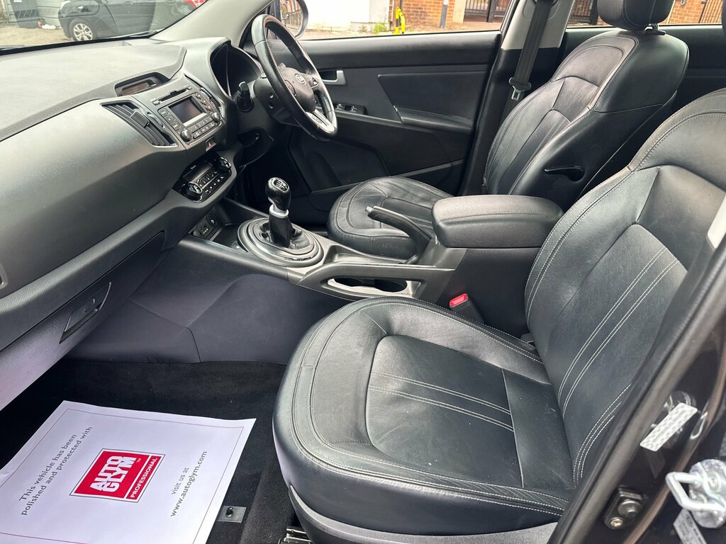 Kia Sportage Orange #10
