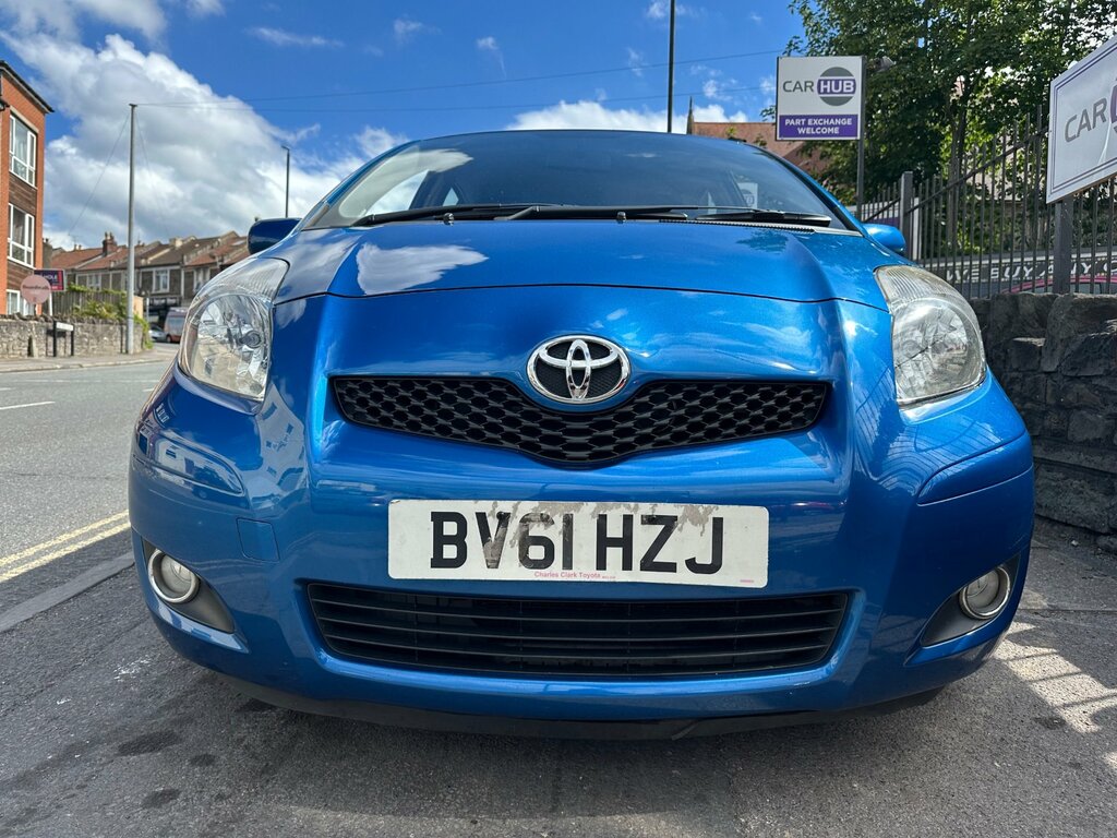Toyota Yaris  Black #2