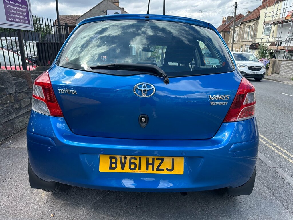 Toyota Yaris  Black #4