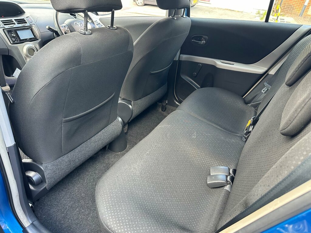 Toyota Yaris  Black #9