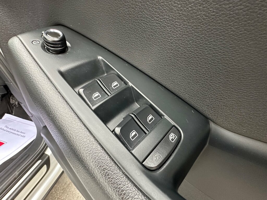 Audi Q5 2.0 Tdi Quattro S Line Plus 170 Bhp Black #22